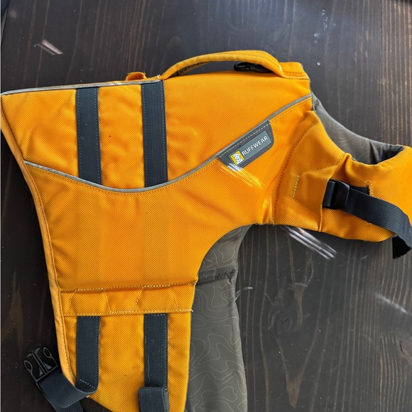 RuffWear Orange Float Coat Size Medium - Picture 2 of 4